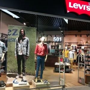 Магазин одежды «Levi´s (Ливайс)» - изображение 4
