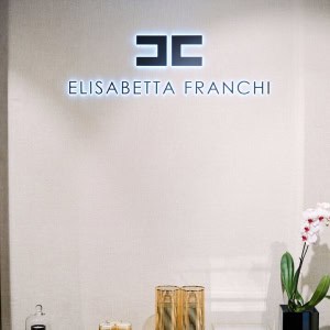 Флагманский бутик «ELISABETTA FRANCHI (Элизабетта Франчи)» - изображение 2