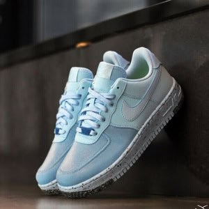 Магазин брендовой спортивной обуви «SNEAKER BAR (Сникер Бар)» - изображение 3