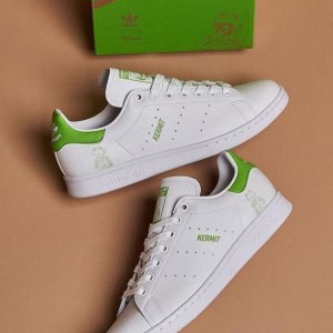 Магазин брендовой спортивной обуви «SNEAKER BAR (Сникер Бар)» - изображение 5