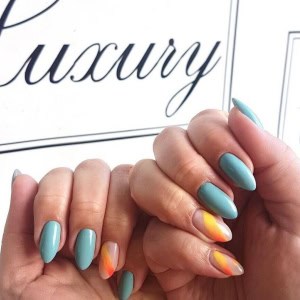 Студия маникюра и педикюра Luxury (Лакшери) в Минске - изображение 1