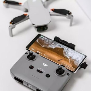Магазин квадрокоптеров «DJI (ДиДжейАй)» - изображение 2